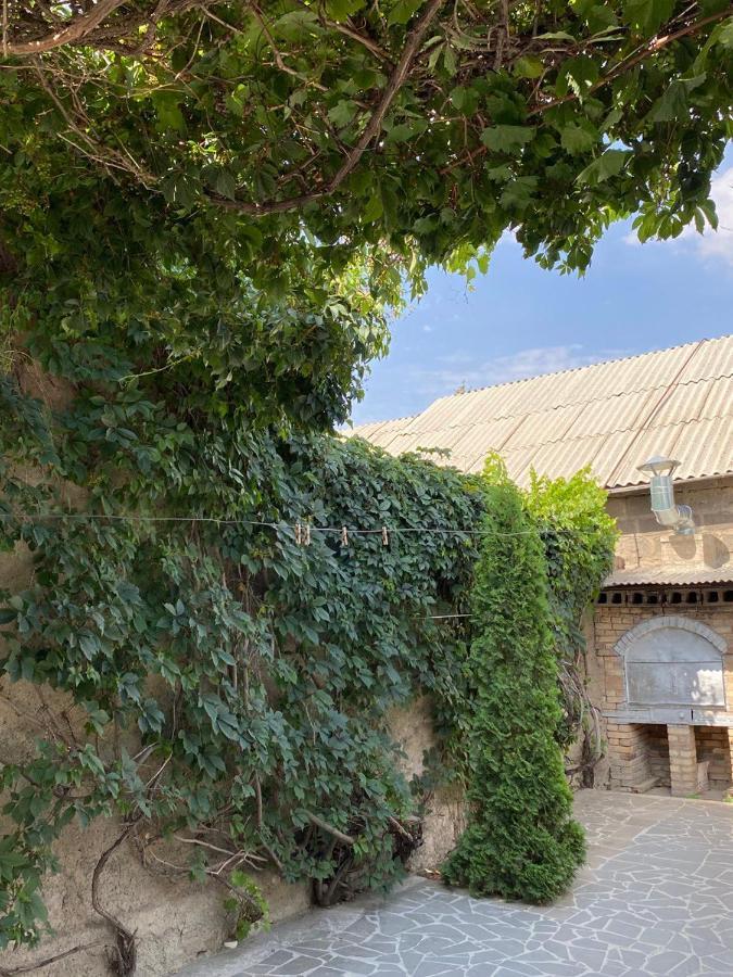 Hestia Hotel Гюмри Екстериор снимка
